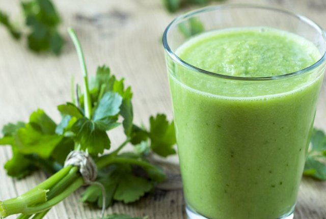 drink-parsley-juice